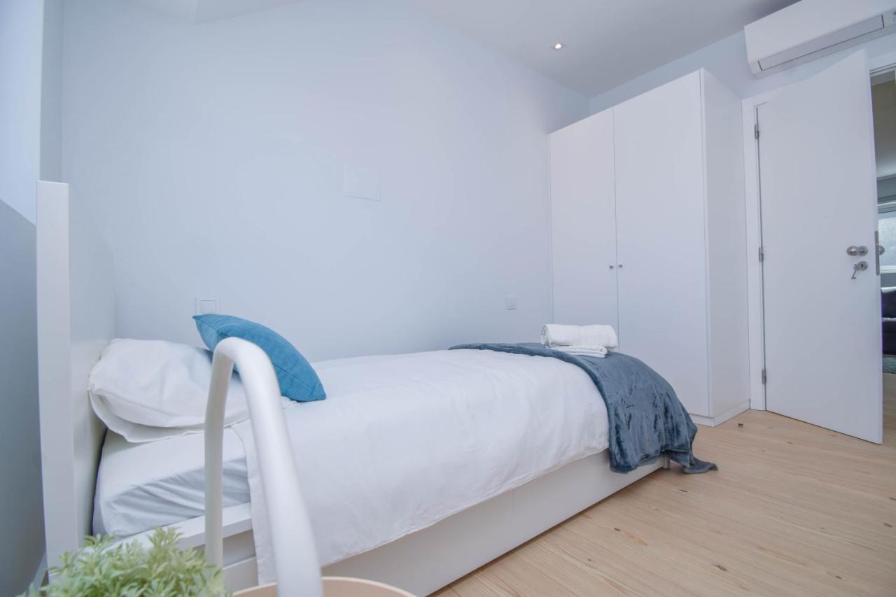Central & Stylish 2 Bedroom Apartment W/ Balcony Cascais Eksteriør bilde