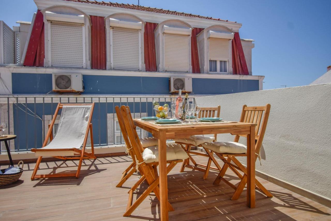 Central & Stylish 2 Bedroom Apartment W/ Balcony Cascais Eksteriør bilde