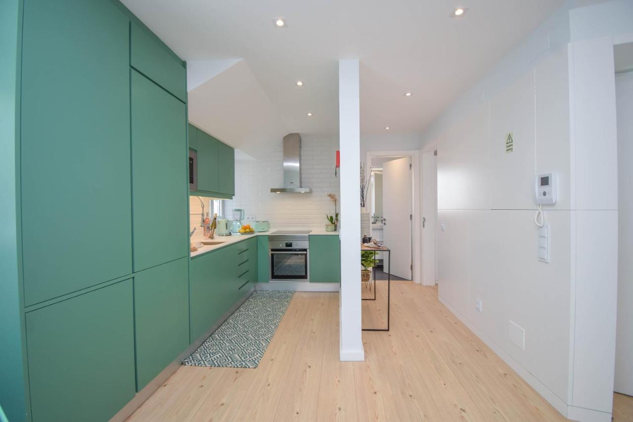 Central & Stylish 2 Bedroom Apartment W/ Balcony Cascais Eksteriør bilde