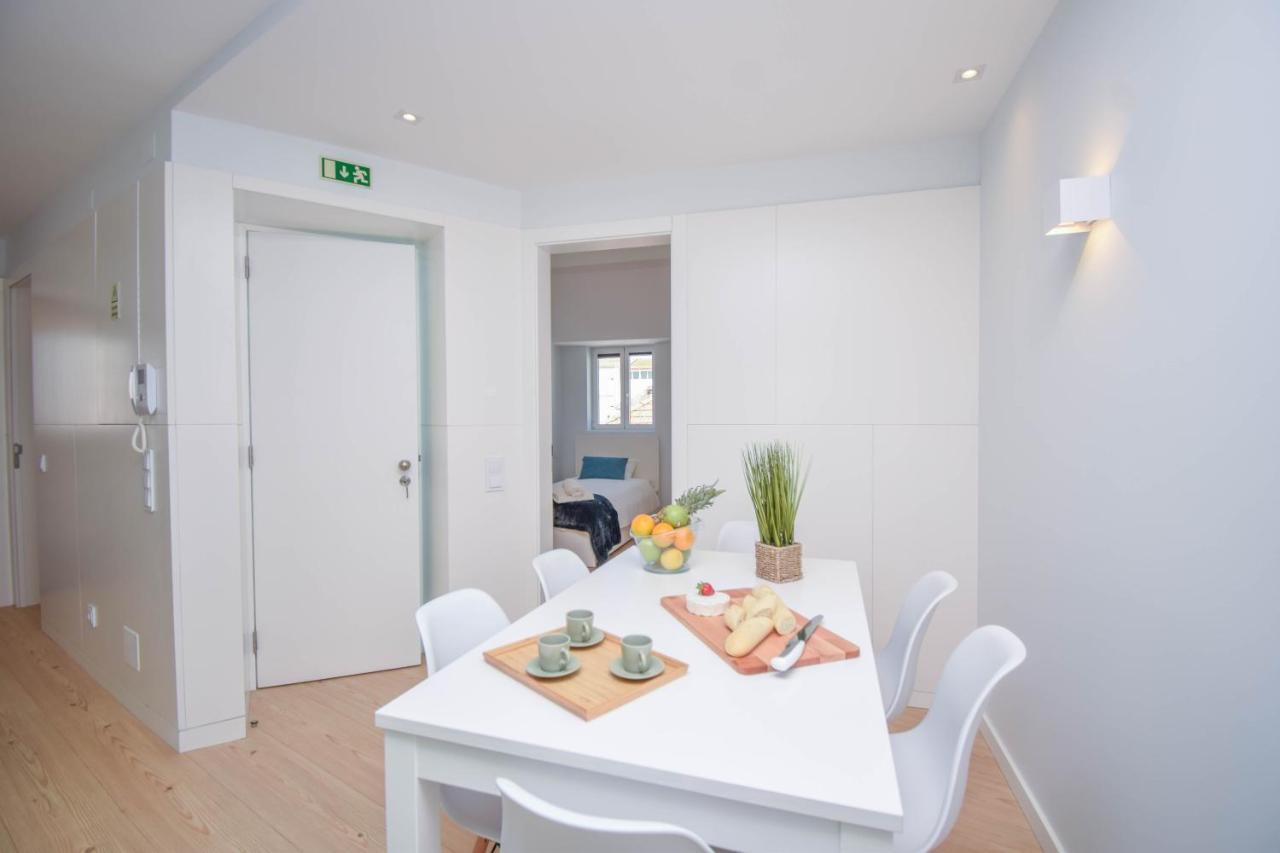 Central & Stylish 2 Bedroom Apartment W/ Balcony Cascais Eksteriør bilde